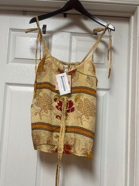 BNWT Kantha Bae Silk Butterfly Tank